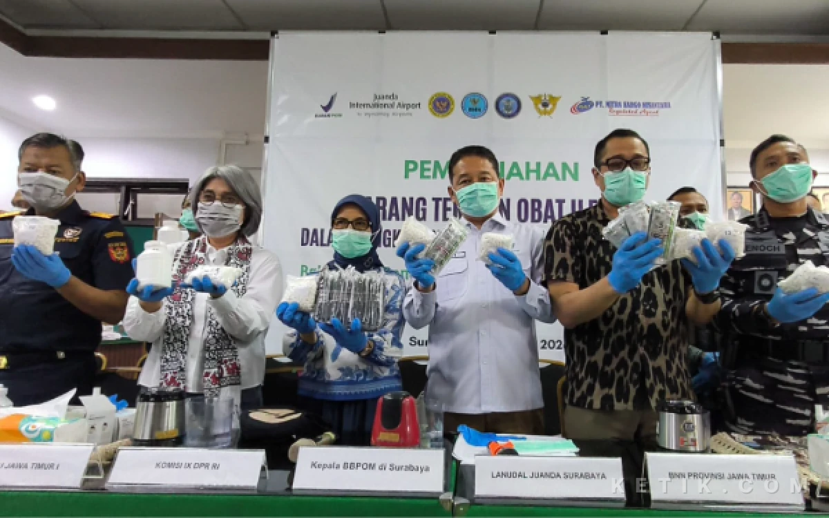 Thumbnail Berita - BPOM Surabaya Musnahkan 97.676 Tablet Obat Ilegal, Bernilai Rp540 Juta