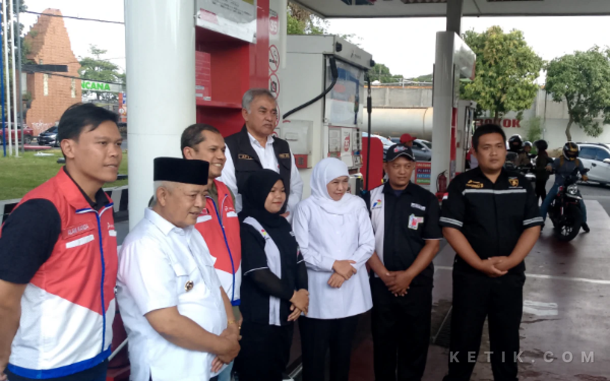 Thumbnail Berita - Gubernur Khofifah Cek SPBU di Kabupaten Malang, Pasokan Biosolar Jatim Dipastikan Aman ‎