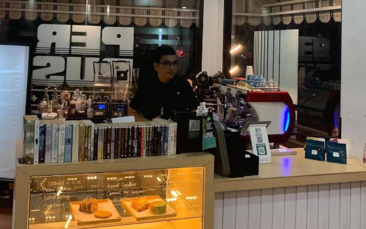Thumbnail Berita - 3 Rekomendasi Cafe Perpus di Malang, Bisa Ngopi Sambil Baca Buku