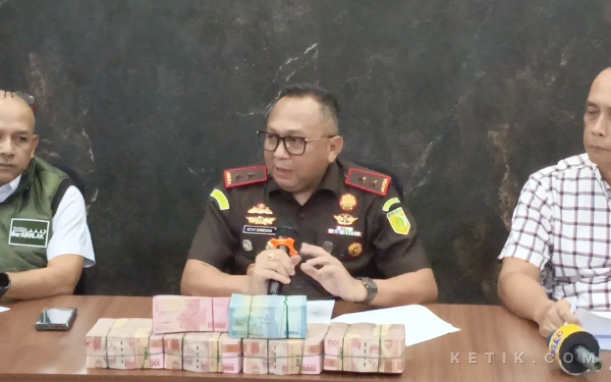 Thumbnail Berita - Wakil Bupati PALI Ditahan Kejati Sumsel, Diduga Terima Uang Komitmen Proyek Rp872,5 Juta