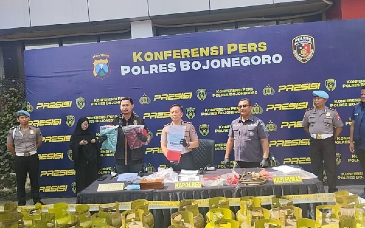 Thumbnail Berita - Polres Bojonegoro Bongkar Sindikat Praktik Pengoplosan LPG Subsidi