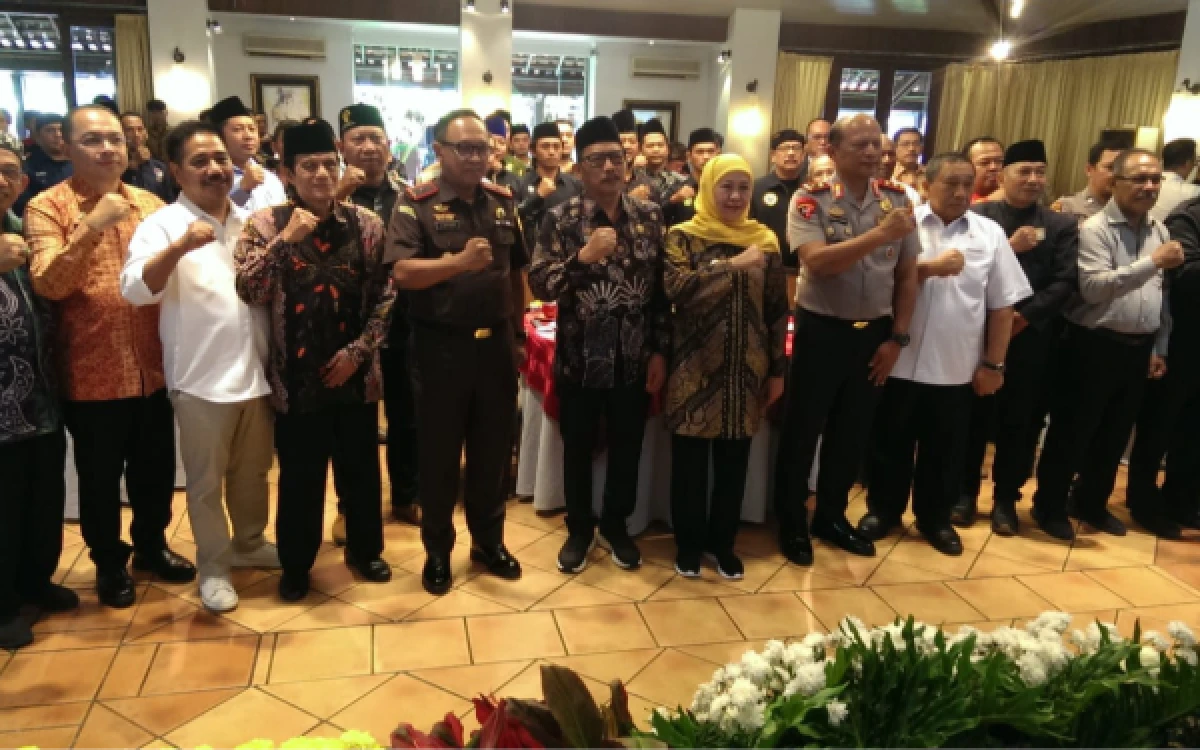Thumbnail Berita - Ruang Digital Jadi Tantangan Baru, Forkopimda Jatim: Jangan Biarkan Hoaks Memecah Bangsa