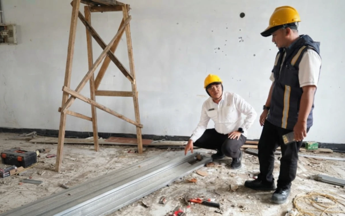 Thumbnail Berita - Kabag Adpem Setda Lebak Monitoring Revitalisasi Tiga SD, Pastikan Kualitas dan Progres Sesuai Rencana