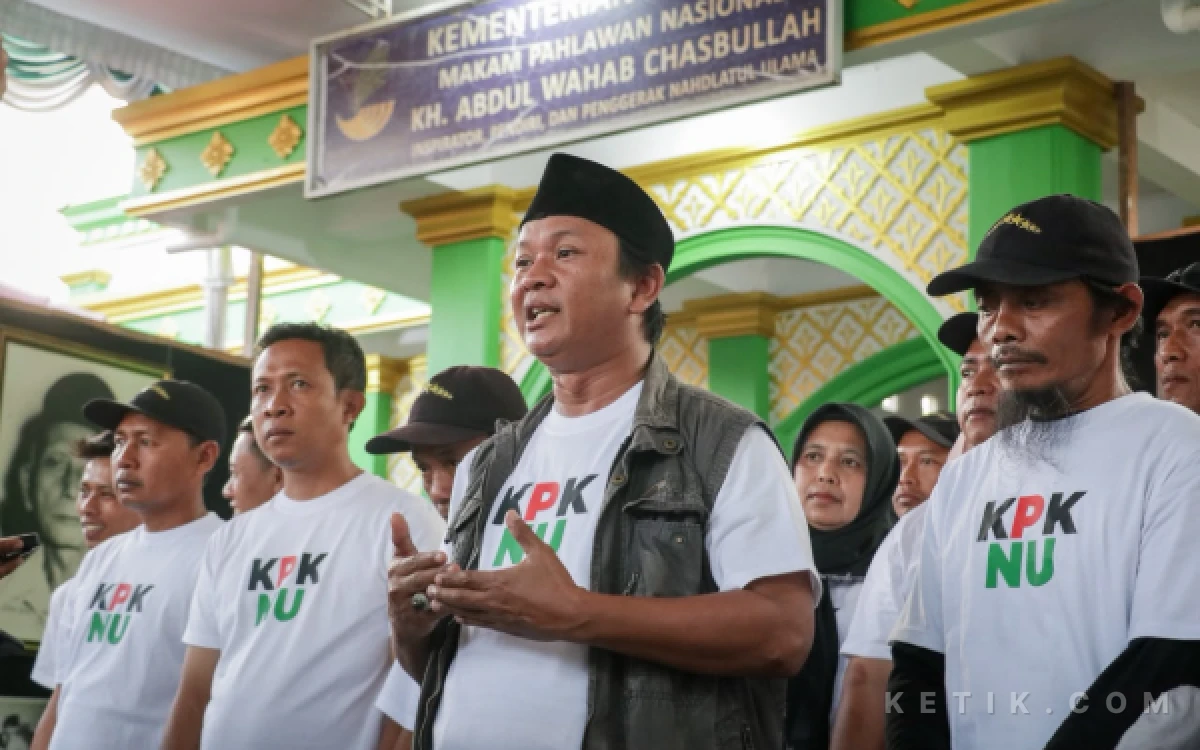 Thumbnail Berita - Dari Makam Pendiri NU, Nahdliyin Minta Muktamar di Tambakberas Jombang Dijaga dari Politik Transaksional