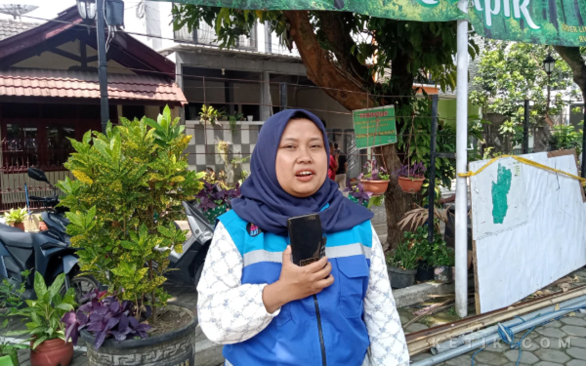 Thumbnail Berita - DLH Kota Malang Dukung Warga Pakai PLTS, Emisi Gas Rumah Kaca Siap Dipangkas