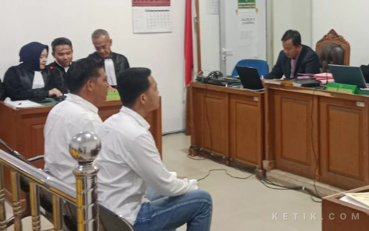 Thumbnail Berita - Proyek Irigasi Rp7,1 Miliar Berujung Meja Hijau, Legislator Muara Enim dan Anak Jadi Terdakwa