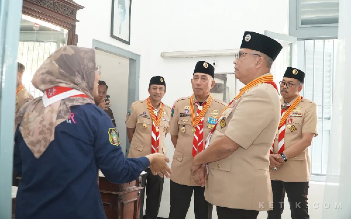 Thumbnail Berita - Kunjungi Istana Gebang, Ketua Kwarnas Minta Pramuka Rawat Warisan Sejarah Bung Karno