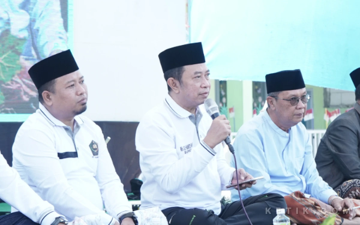 Thumbnail Berita - Bukan Sekadar Cari Juara! Bupati Hamid Dorong Santri Bondowoso Ukir Prestasi hingga Nasional