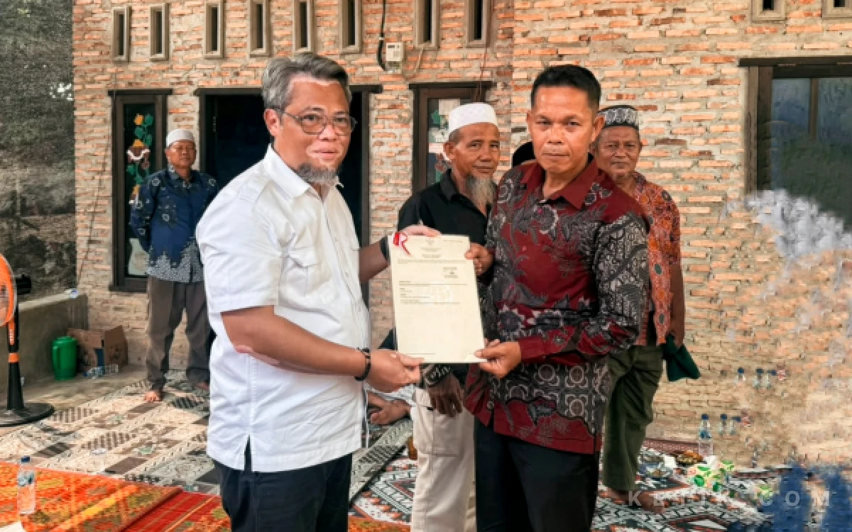 Thumbnail Berita - Kantah Labuhanbatu Terbitkan Sertifikat Tanah Wakaf Masjid Al-Huda
