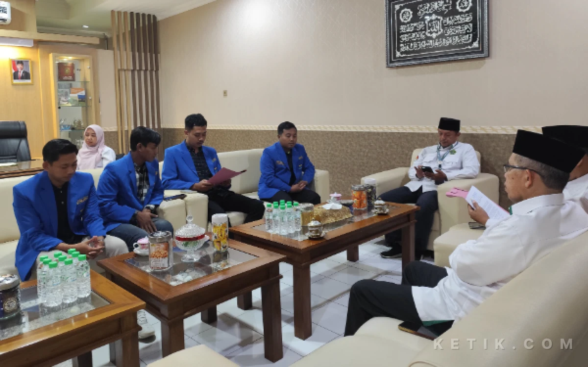Thumbnail Berita - PMII Jatim Sebut Kasus Pelecehan di Pesantren Terstruktur, Kanwil Kemenag Diminta Tak Tutup Mata