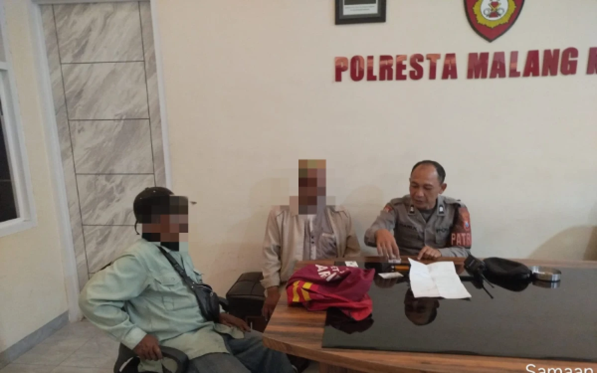 Thumbnail Berita - Viral Pakai Karcis Fotokopi, Dua Jukir Liar di Jalan Trunojoyo Malang Diciduk Polisi