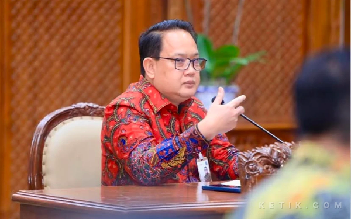 Thumbnail Berita - Kejar Target 95 Persen Imunisasi Jatim, Sekdaprov Adhy Karyono Desak Daerah Sapu Bersih Zero Dose