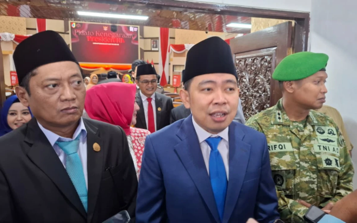 Thumbnail Berita - Bupati Jember Dorong Pertumbuhan Ekonomi Merata, Manfaat Pembangunan Dirasakan Warga