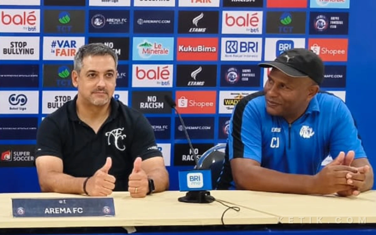 Thumbnail Arema FC Bakal Pertahankan Marcos Santos, Inal Beber Alasannya