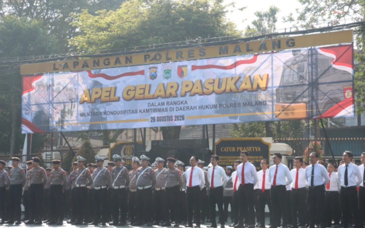 Thumbnail Berita - Bersama Warga Jaga Keamanan, Polres Malang Gelar Apel Kamtibmas dan Patroli Gabungan