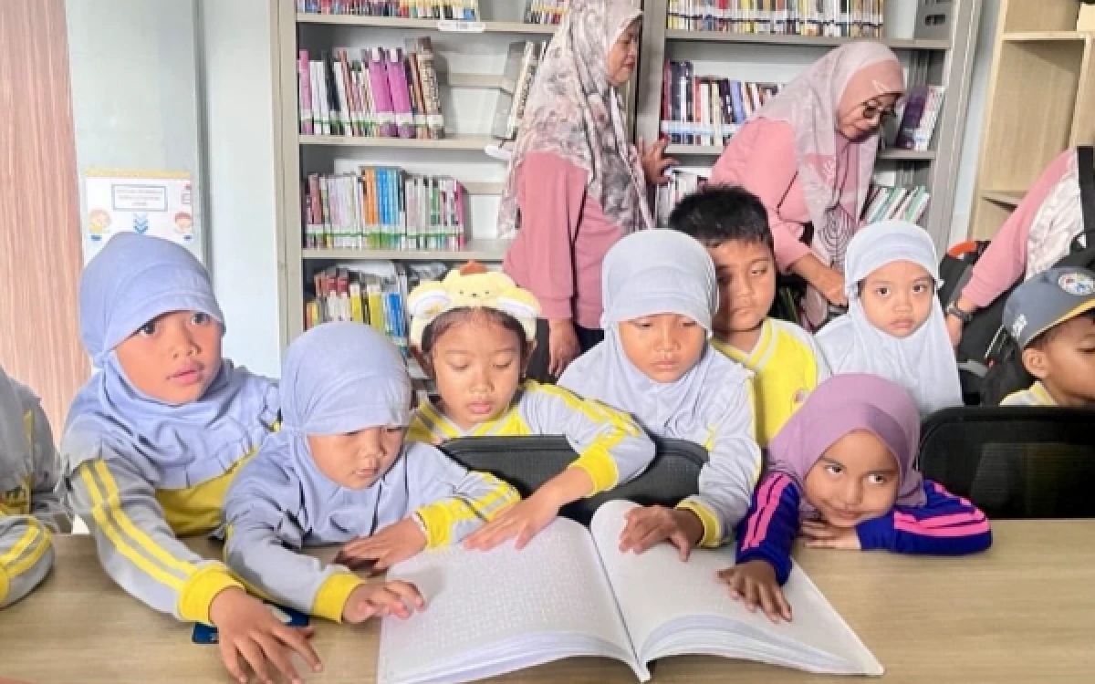 Thumbnail Berita - Perpustakaan Kota Batu Tak Lagi Sekadar Tempat Baca, Kini Jadi Ruang Literasi Inklusif