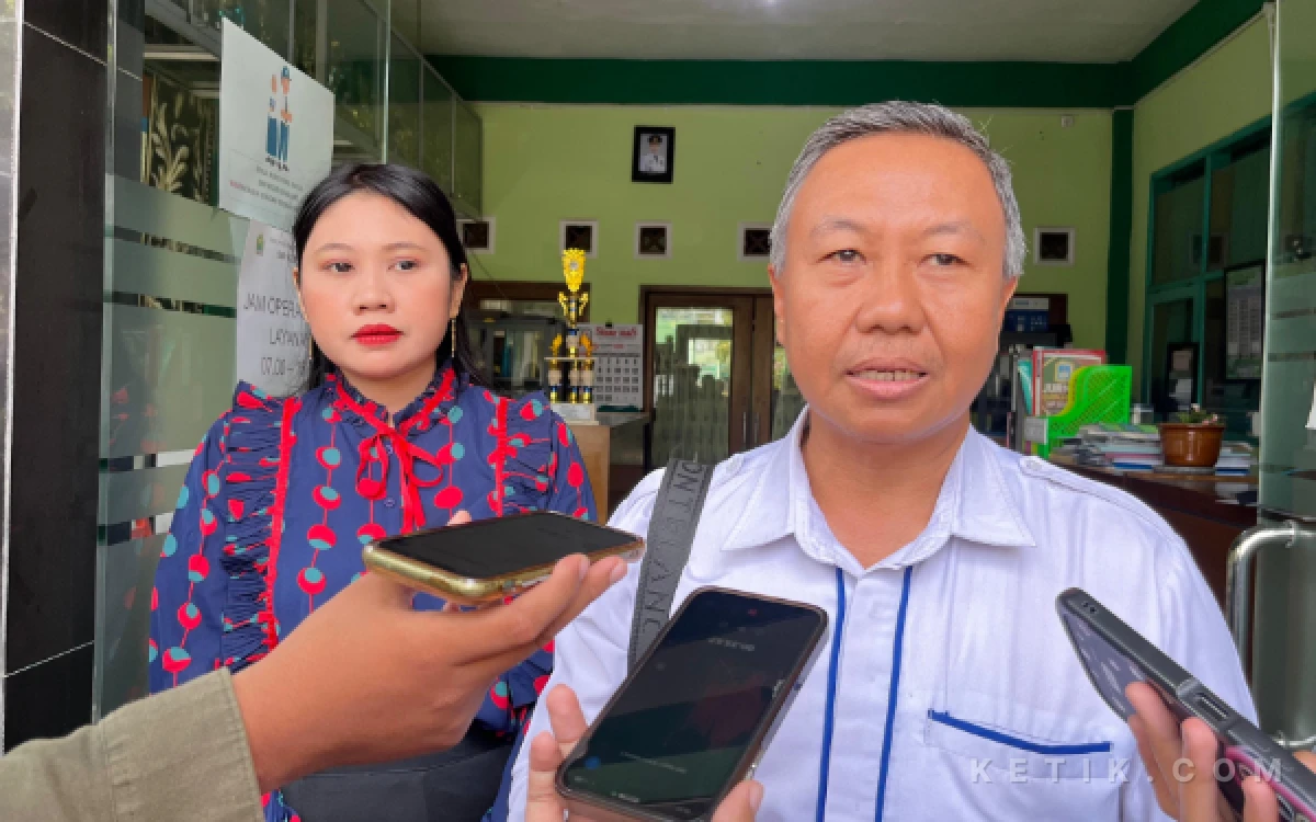 Thumbnail Berita - Sambangi SMPN 18 Kota Malang, Dewan Pendidikan Ungkap Hubungan Kurang Harmonis Komite dan Eks Kepsek