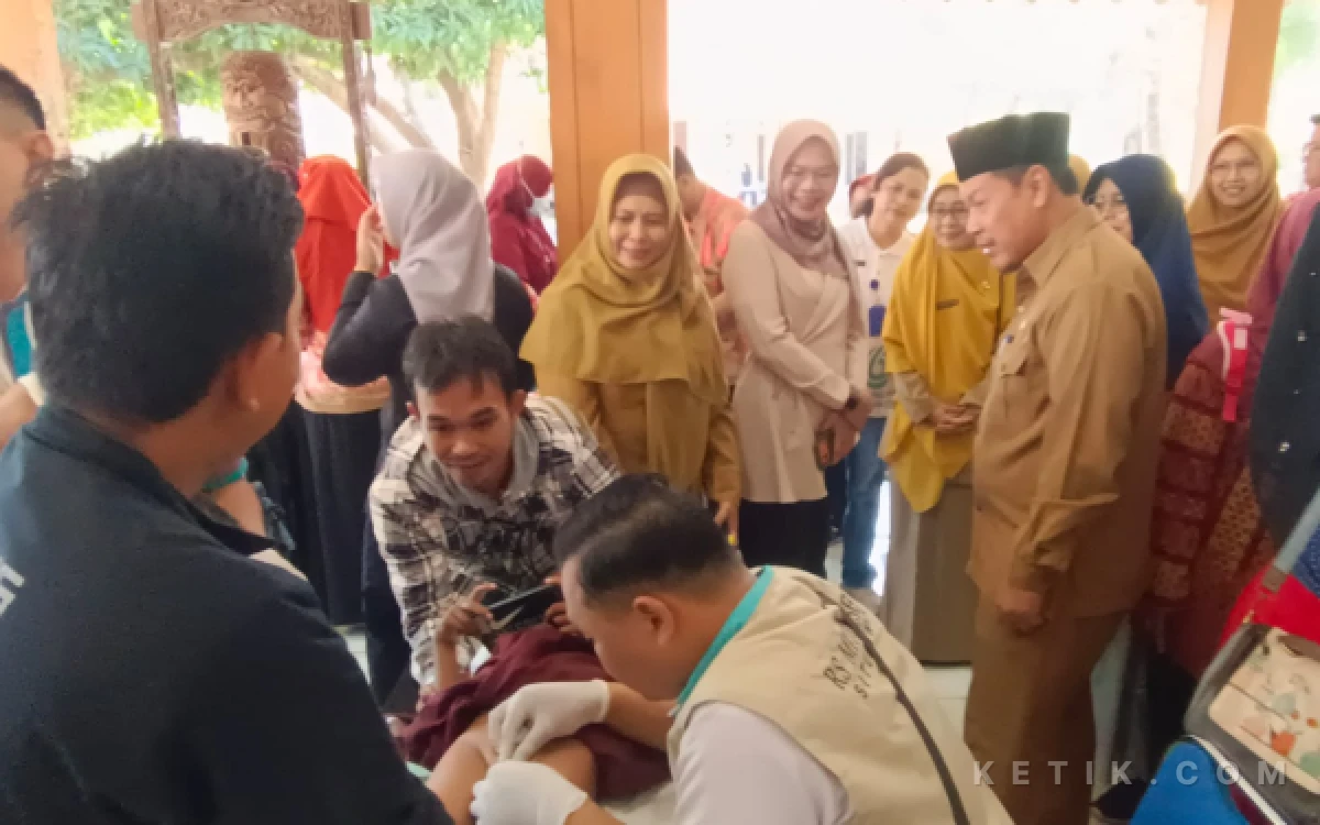 Thumbnail Berita - Dalam Sepekan Dinkes Situbondo Gelar Khitanan Massal Gratis di Tiga Wilayah, Ini Kata Ketua TP PKK