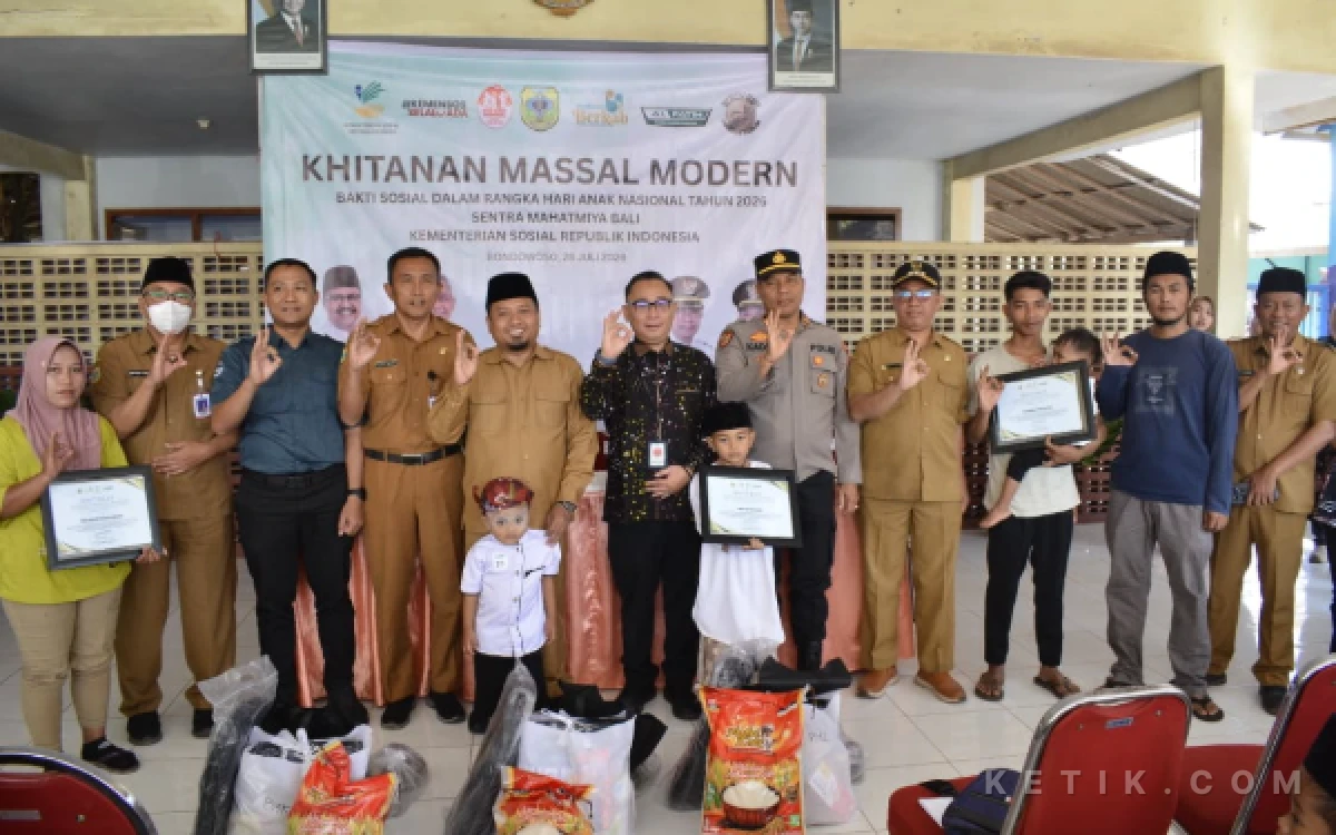 Thumbnail Berita - Wabup As'ad Pastikan Layanan Ramah Anak, Khitan Massal Modern Hadirkan Teknologi Tanpa Jahit