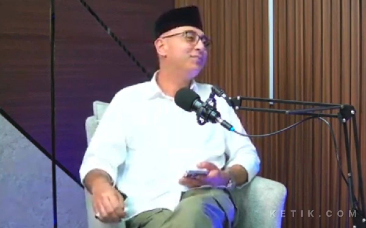 Thumbnail Berita - Podcast di SMAN 2 Situbondo, Nasim Khan Tekankan Pentingnya Pendidikan Politik bagi Remaja