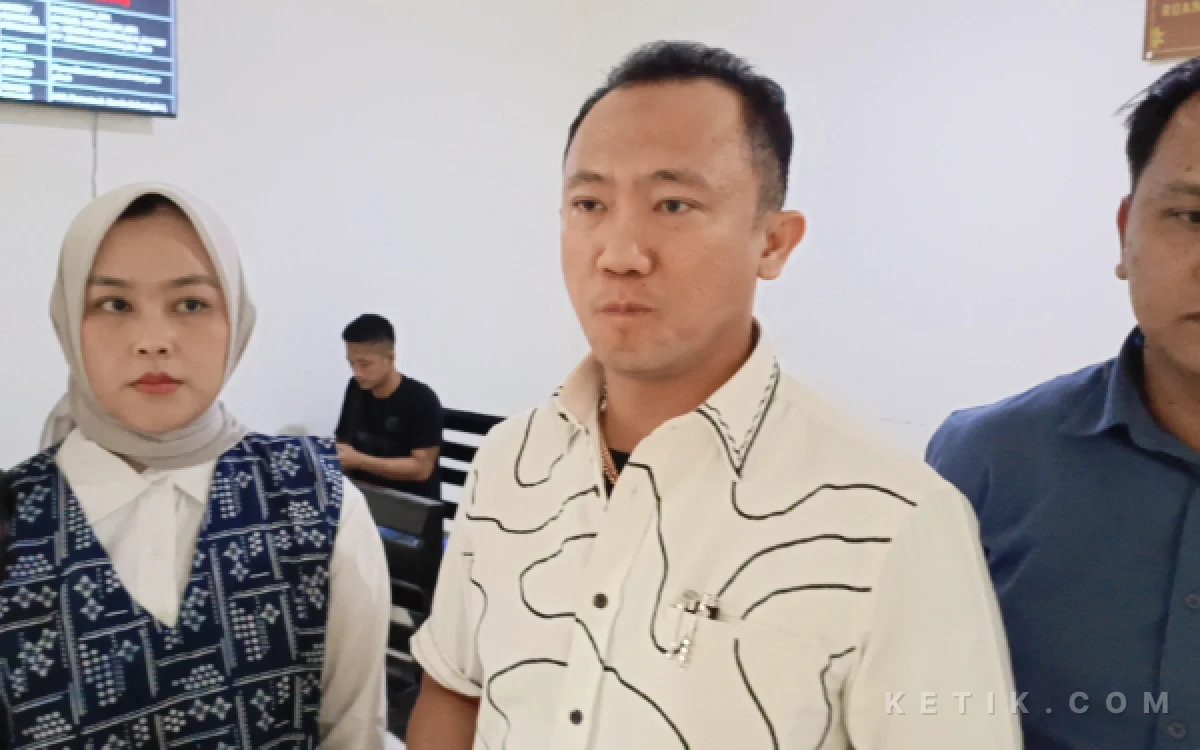 Thumbnail Berita - Kuasa Hukum Jamil-Dede Ungkap Fakta di Persidangan Semen Baturaja: Kebijakan yang Dipersoalkan Sudah Ada Sebelum Klien Menjabat