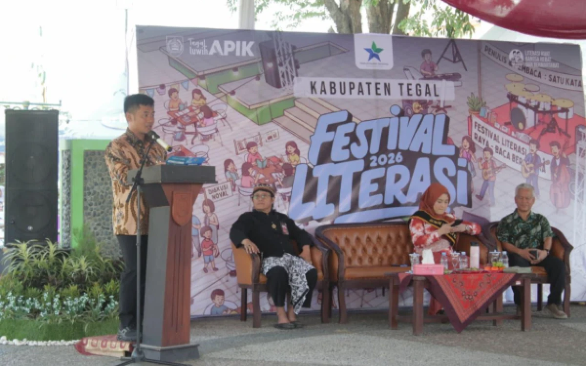 Thumbnail Berita - Tingkatkan Minat Baca, Pemkab Tegal Canangkan Kunjungan Berkala ke Perpustakaan dan 1.000 Titik Internet Gratis