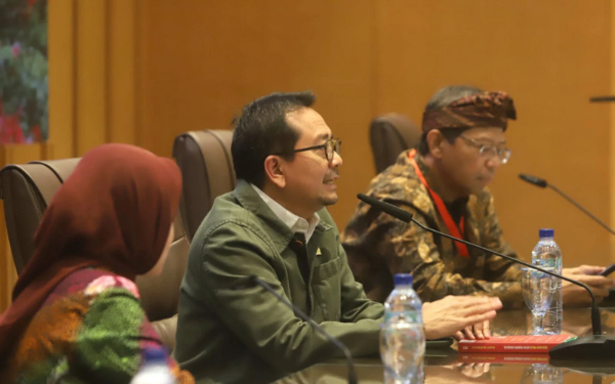 Thumbnail Berita - Komisi V DPR Dorong Satu Komando dan Anggaran Khusus Penanganan Bencana, Pengamat Usul Bentuk Lembaga Ad Hoc