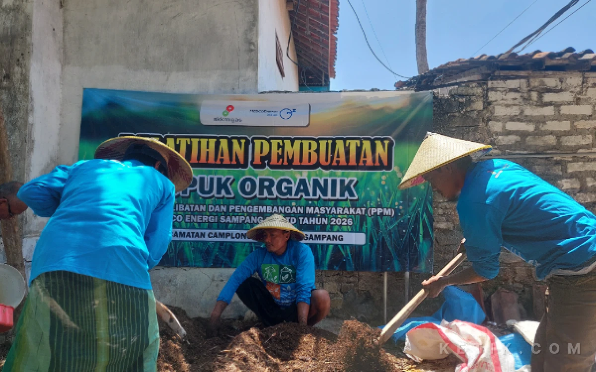 Thumbnail Berita - Dukung Kemandirian Petani Kecamatan Camplong, SKK Migas-Medco Energi Sampang Gelar Pelatihan Pupuk Organik