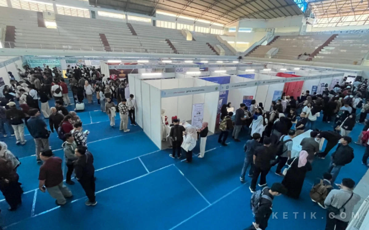 Foto Ilustrasi para pencari kerja di Kota Malang, Kota Pendidikan dengan pengangguran terbuka menembus 5,69 persen. (Foto: Lutfia/Ketik.com)
