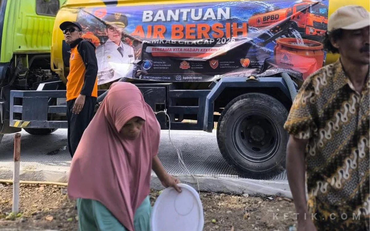 Thumbnail Berita - Krisis Air Bersih Meluas, BPBD Cilacap Salurkan Air Bersih ke 95 Desa