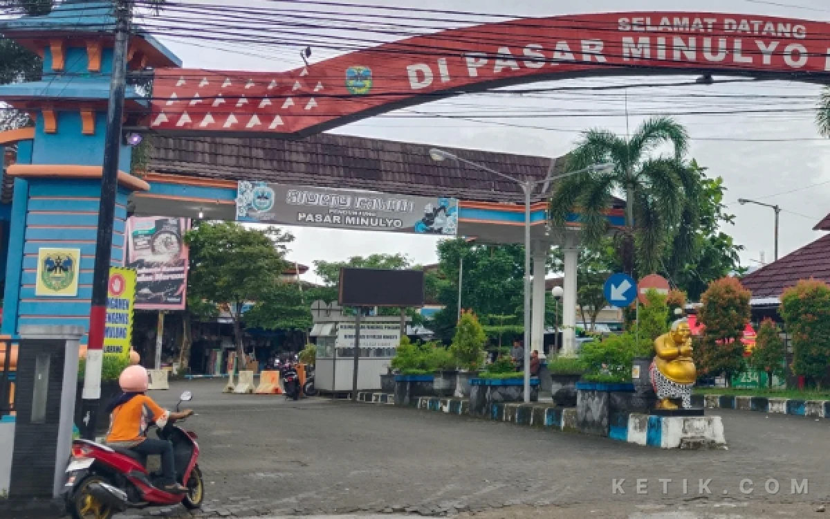 Thumbnail Berita - Pasar Minulyo Pacitan Sepi, Ketua Komisi III DPRD Buka Peluang Penyesuaian Tarif Kios