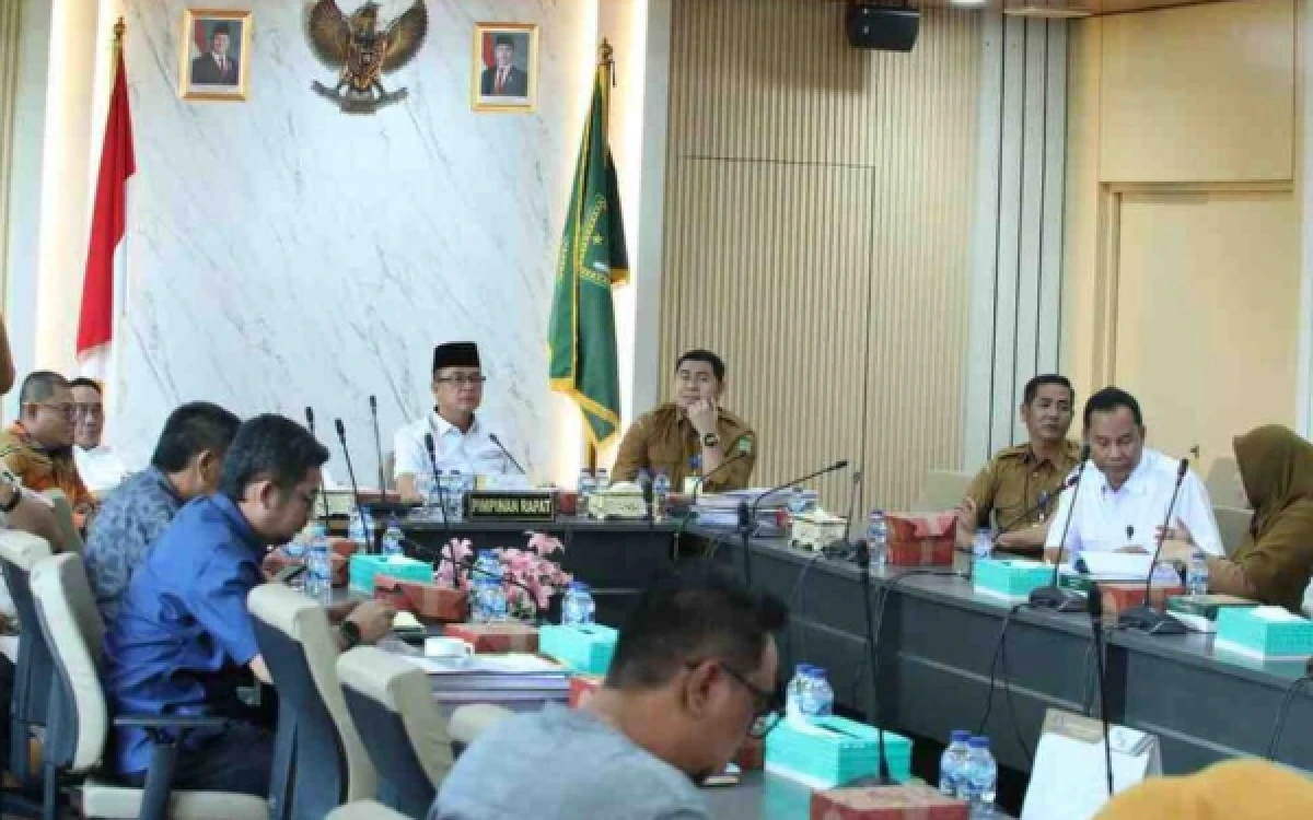 Thumbnail Berita - Banggar DPRD Batam Rampungkan Finalisasi Ranperda Pertanggungjawaban APBD 2025