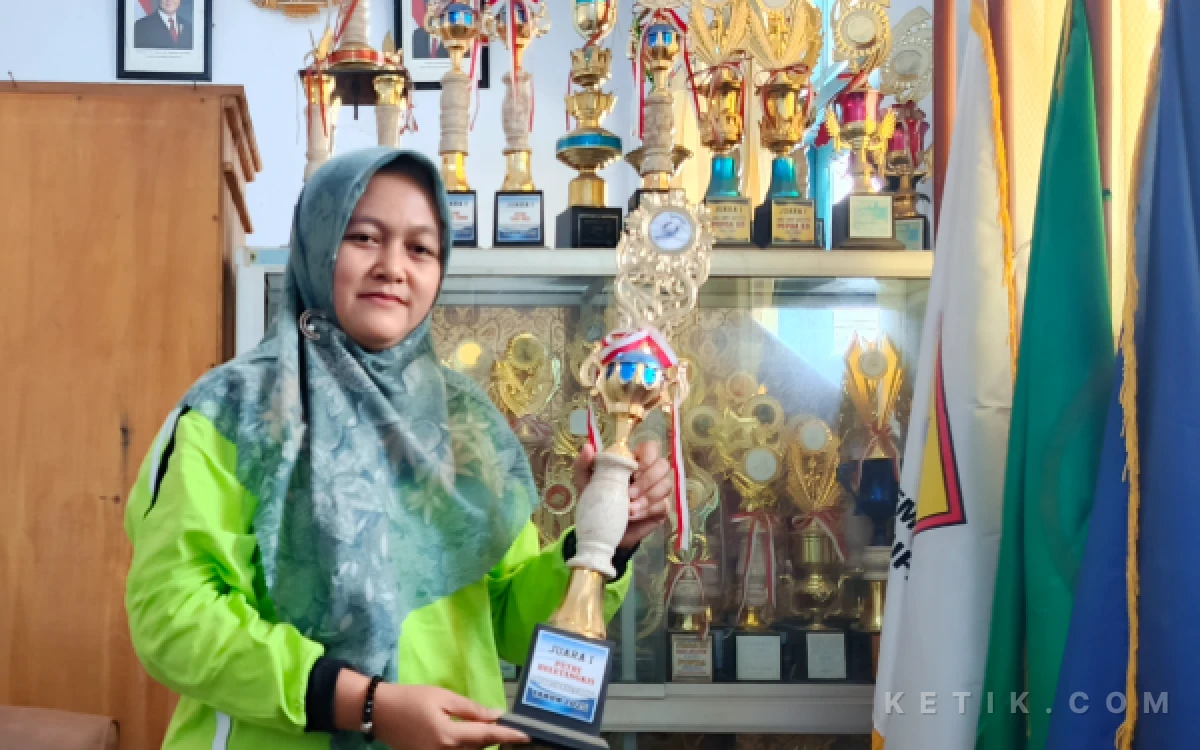 Thumbnail Berita - Ukir Prestasi, Siswa SDN 01 Sikayu Pemalang Juara Pingpong dan Bulu Tangkis Tingkat Kabupaten