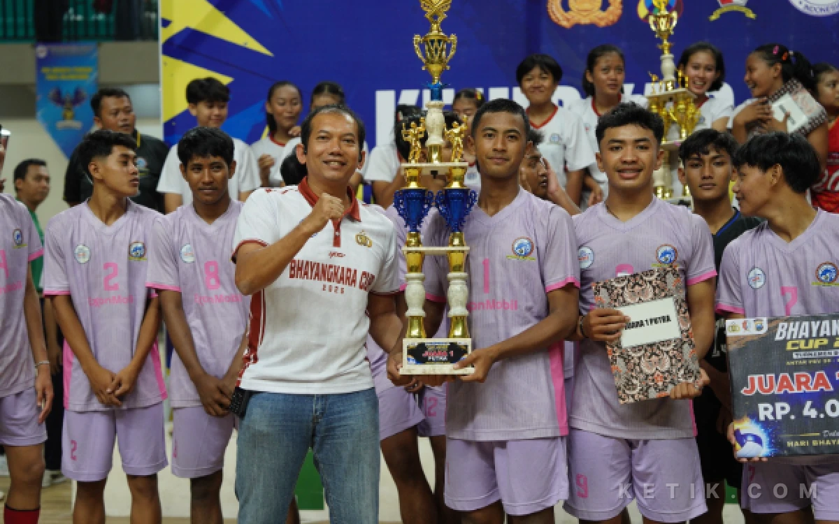 Thumbnail Berita - Bhayangkara Cup 2026 U-19 Berakhir, PBV Boma Sapu Bersih Gelar Juara Putra dan Putri