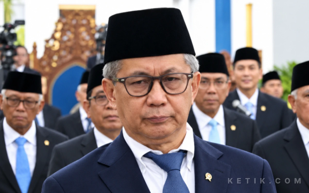 Thumbnail Berita - Rocky Gerung, Penggagas 'Radical Break' Kini Jadi Wantimpres Prabowo