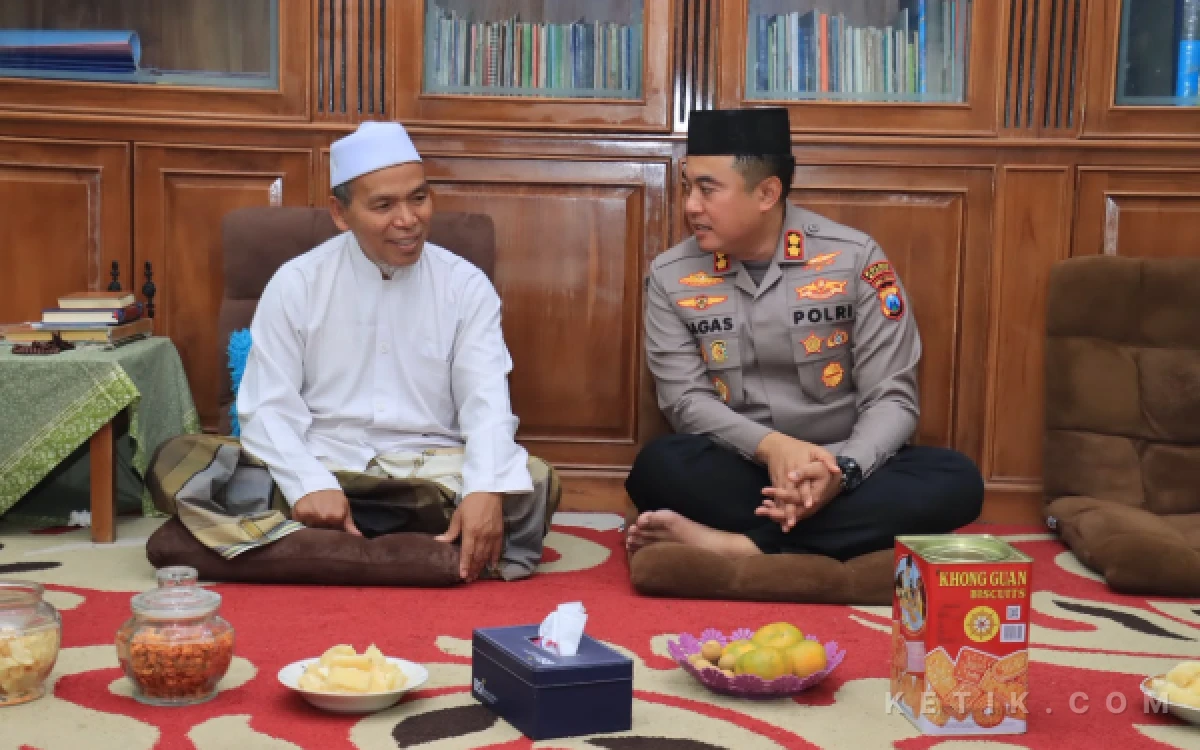 Thumbnail Berita - Sinergi Ulama dan Umara, Kapolres Magetan Jalin Silaturahmi ke Sejumlah Ulama