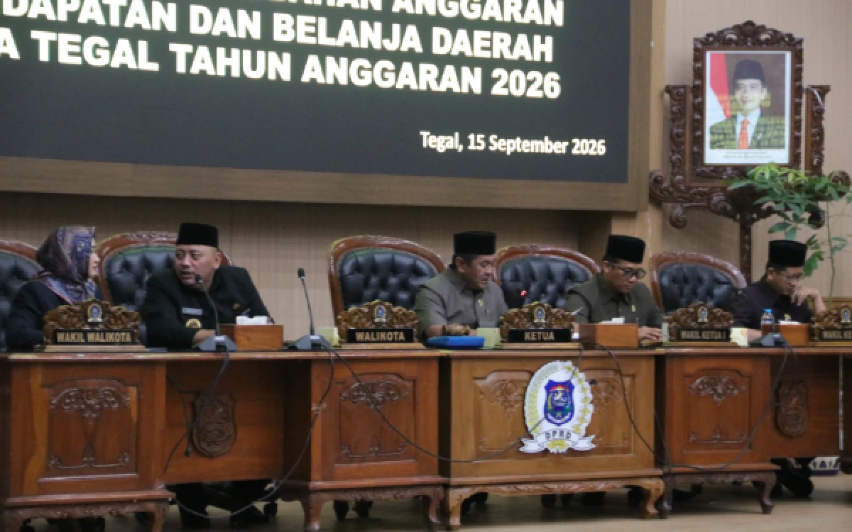 Thumbnail Berita - DPRD Kota Tegal Setujui Raperda Perubahan APBD 2026, Fraksi Ingatkan Kenaikan PAD Jangan Bebani Masyarakat Kecil