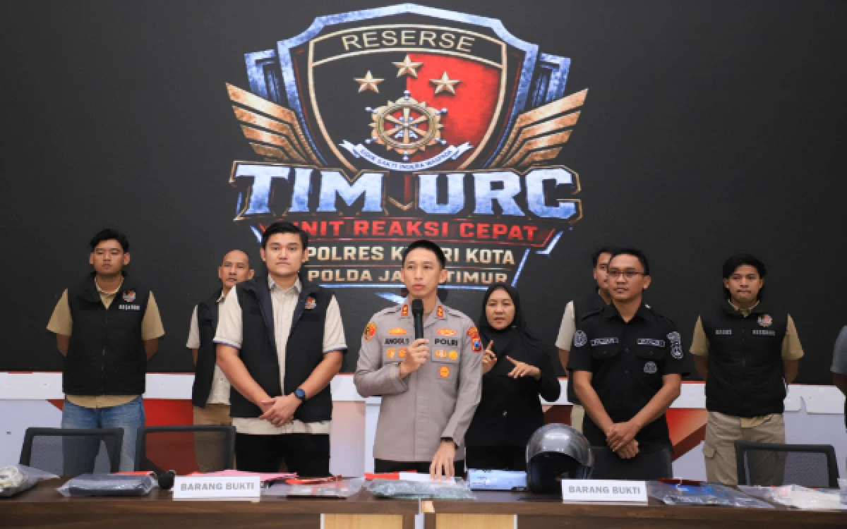 Thumbnail Berita - Sikat Kriminalitas, Kapolres Kediri Kota Launching URC Satreskrim, Ini Tugasnya