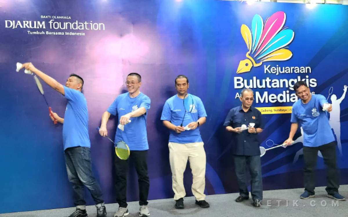 Thumbnail Berita - Smash Shuttlecock, CEO Ketik.com Kiagus Firdaus Turut Buka KBAM 2026 Zona Timur