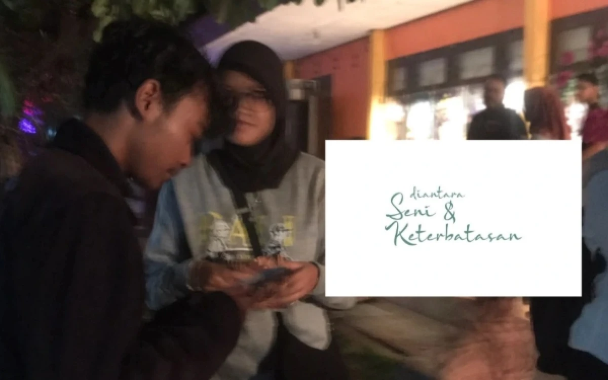 Thumbnail Berita - Angkat Kisah Inspiratif! Siswa SMKN 12 Surabaya Persembahkan Karya Film "Di Antara Seni & Keterbatasan"