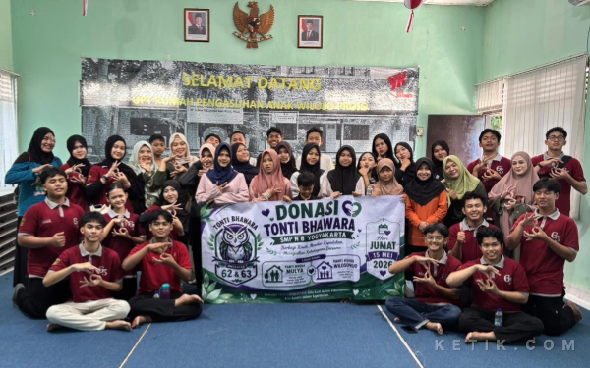 Thumbnail Berita - Satu Dekade Mengabdi, Purna Tugas Pengurus Ortu PATWA 62-63 SMPN 8 Yogyakarta Ditutup Aksi Humanis