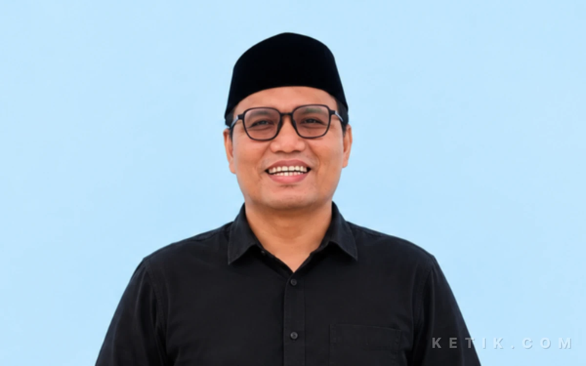 Thumbnail Berita - Berpulangnya Sang Singa Podium KH Syukron Makmun