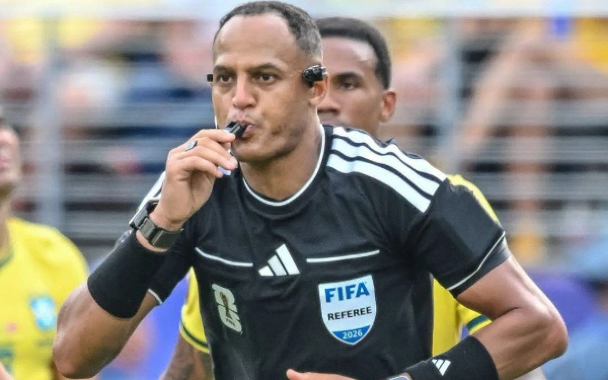 Thumbnail Berita - Ismail Elfath Jadi Wasit Semifinal Argentina vs Inggris di Piala Dunia 2026