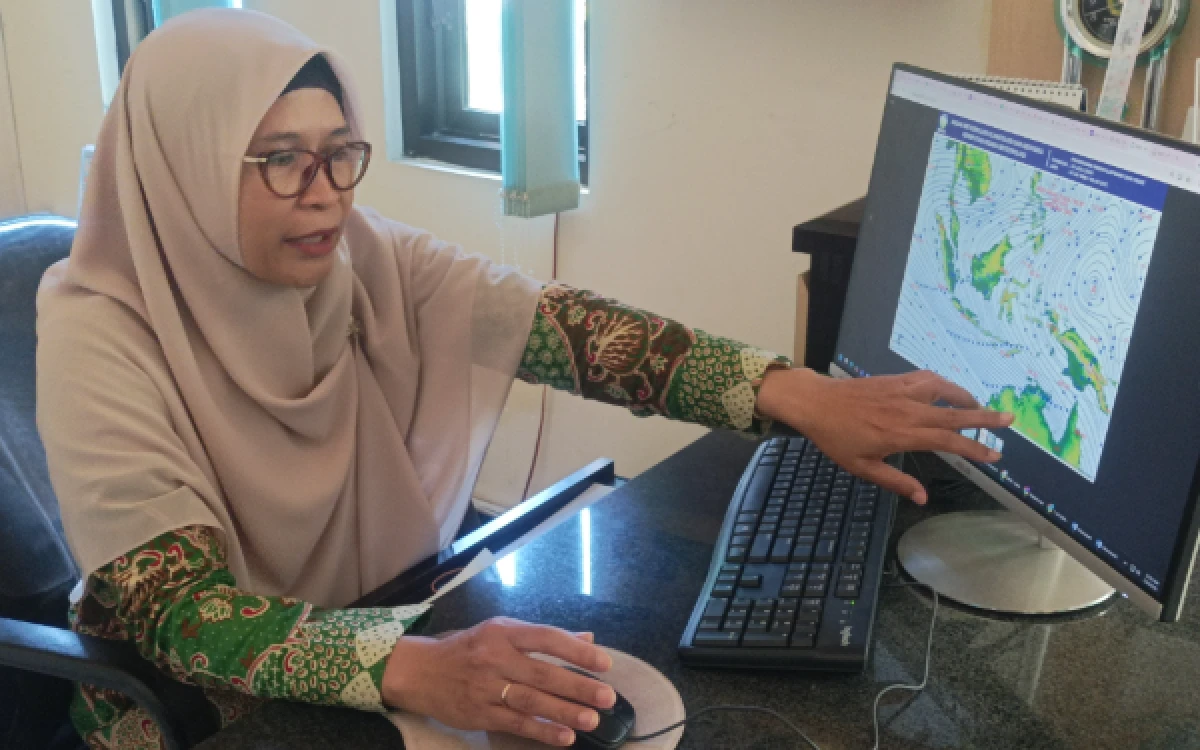 Thumbnail Berita - Dampak Bibit Siklon dan Monsun Australia, Malang Raya Diterjang Angin Kencang Hingga 35 Kilometer Perjam