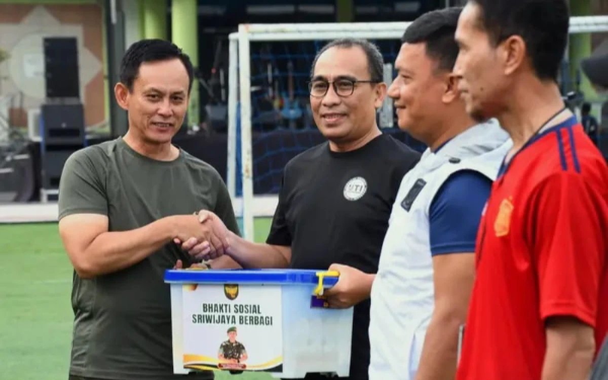 Thumbnail Berita - Kodam II/Sriwijaya Gelar Olahraga Bersama dan Baksos Bareng Insan Pers di Palembang