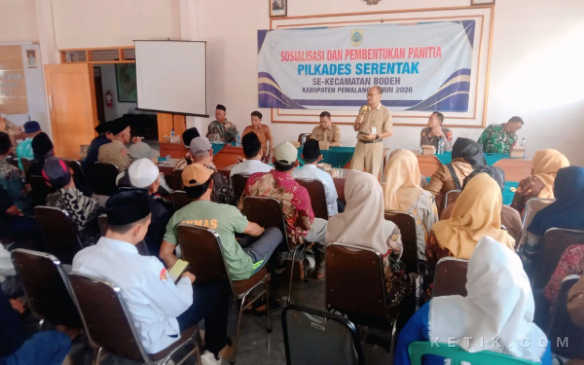 Thumbnail Berita - Camat Bodeh Pemalang terus Gencar Sosialisasikan Pilkades, Kini di Karangbrai