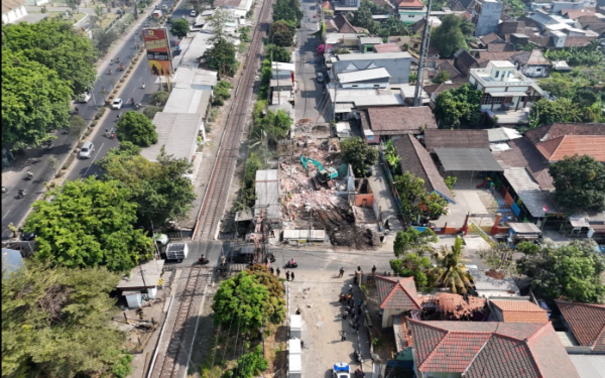Thumbnail Berita - Frontage Road Segera Tuntas, Bupati Subandi Minta Percepatan