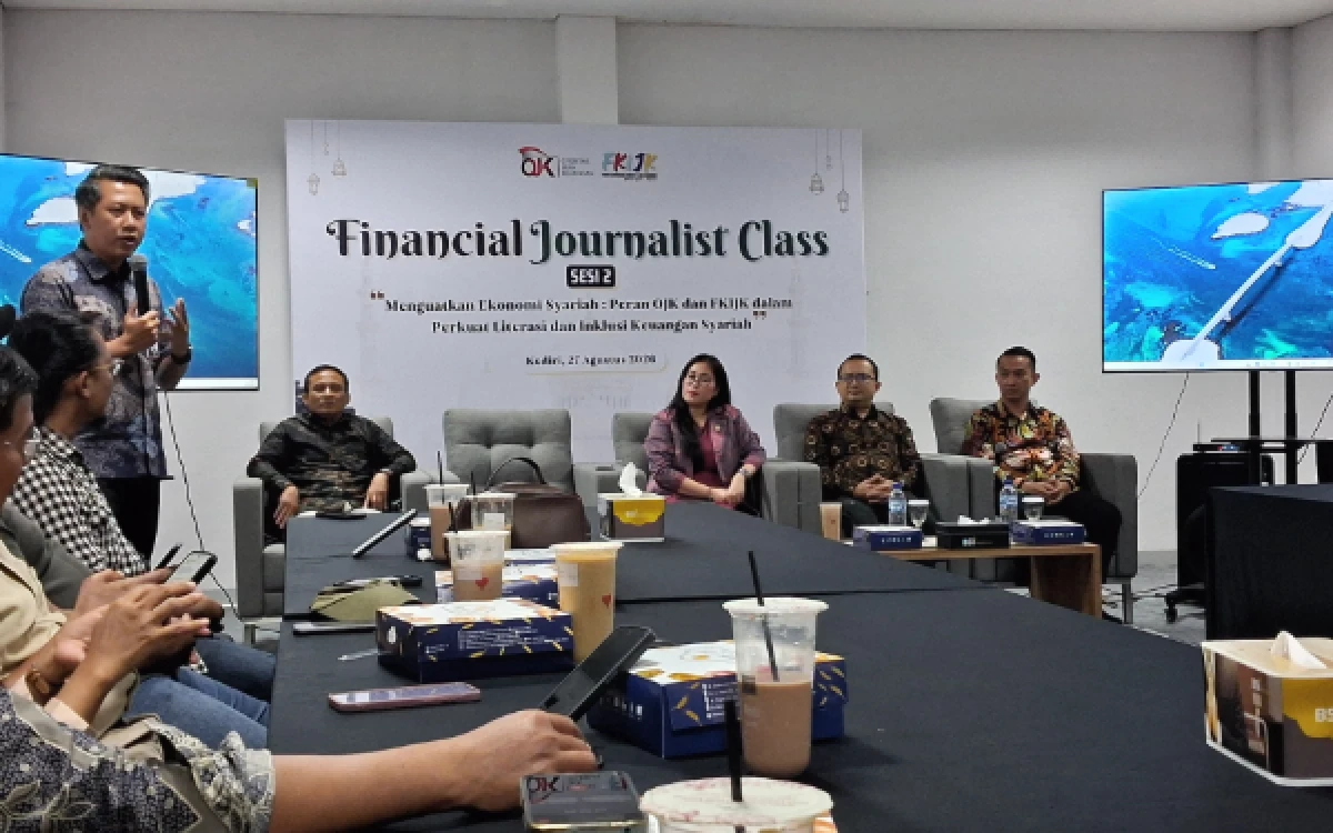 Thumbnail Berita - Tertinggal Jauh dengan Konvensional, FKIJK Kediri-Madiun Gandeng Media untuk Dorong Penguatan Ekosistem Syariah