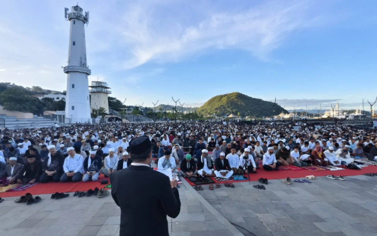 Khotbah Iduladha di Labuan Bajo, UBN Bedah Cara Bangun Komunikasi Iman Antara Orang Tua dan Anak