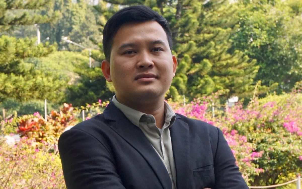 Thumbnail Berita - Sorot Target Ekonomi Prabowo untuk 2027, Akademisi UMM: Jangan Hanya 'Meninabobokan' Rakyat